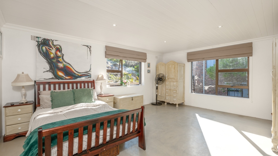4 Bedroom Property for Sale in Suiderstrand Western Cape